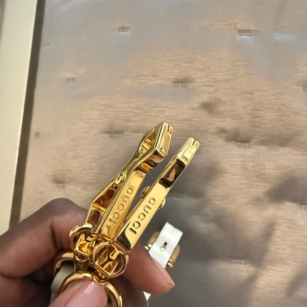 Gucci Crossbody Bag in Gray and Cream with Gold Details - Picture 8 of 13